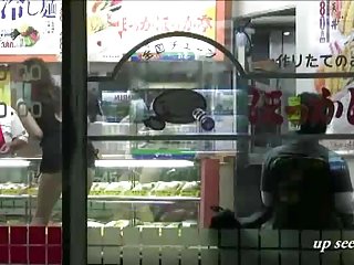 Трахает свою подругу и самое красивое в мире порно снимает на камеру