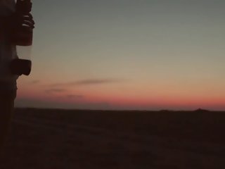 Молодая, эротическое красивое порно сексуальная индийская девушка трахается с черным мужчиной и кончает