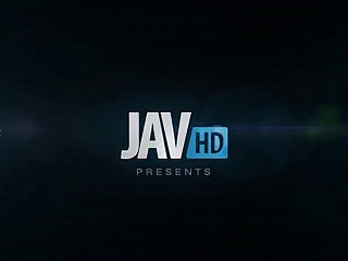 Милая детка Dani Daniels трахается с зрелым симпатичным порно с красивыми и молодыми отчимом
